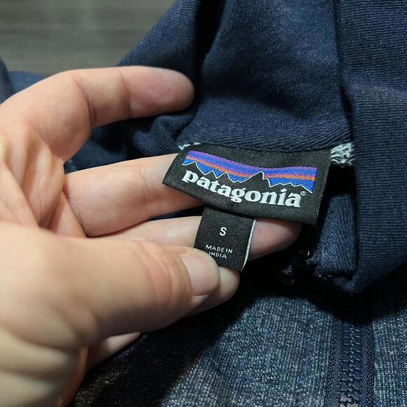 Patagonia Quarter Zip Light Jacket - Picture 7 of 7